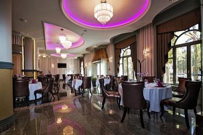 Restaurant in Grand Hotel Glorius in Makó in a beautiful surrounding - ✔️ Grand Hotel Glorius**** Makó - Glorius Hotel in reduced priced packages 