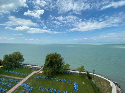 Balaton panorama från Hotel Világos - ✔️ Világos Hotel Balatonvilágos - hotell vid Balatonsjön